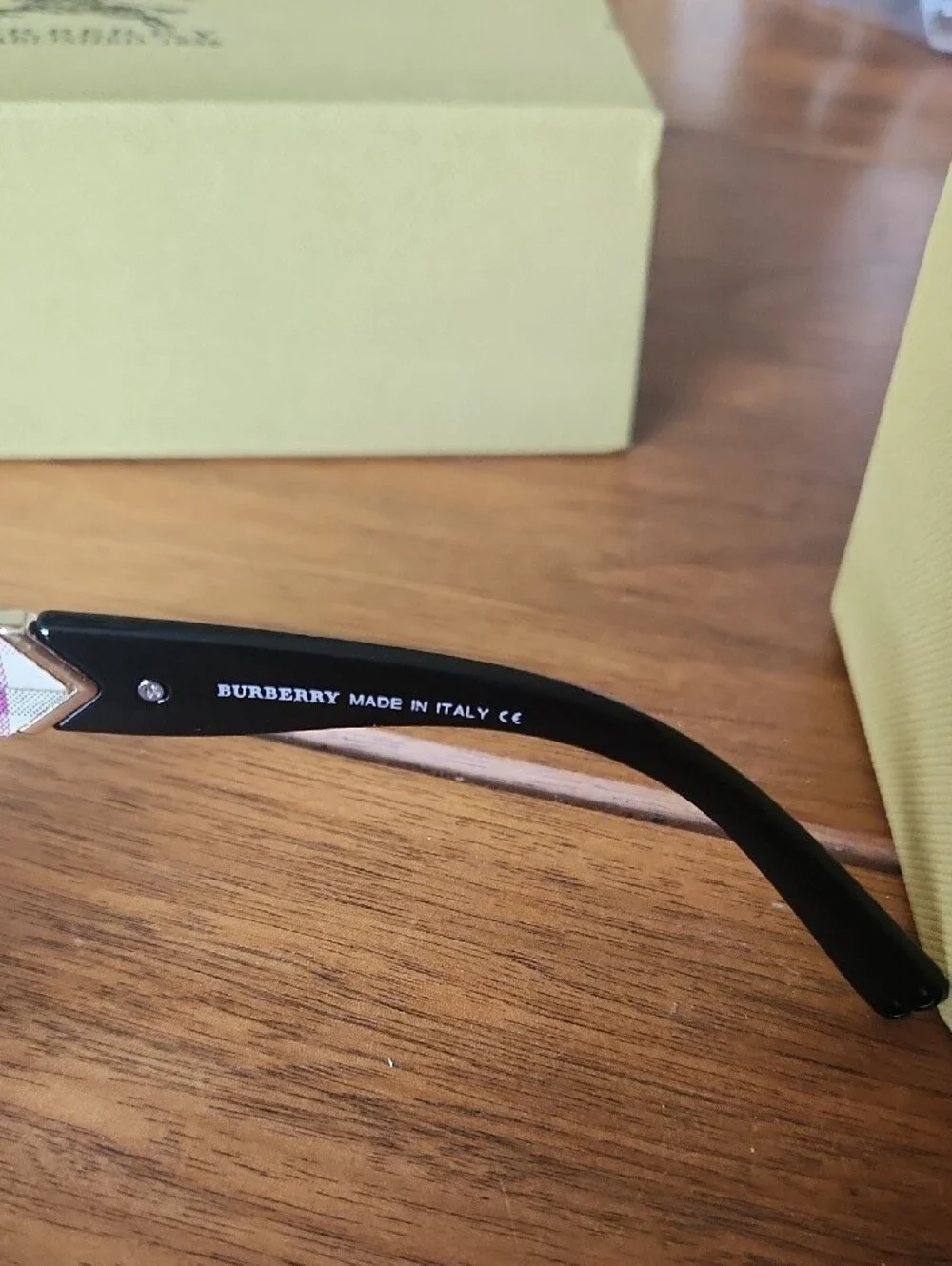 Fashion Magazine Black Cat-Eye Sunglasses